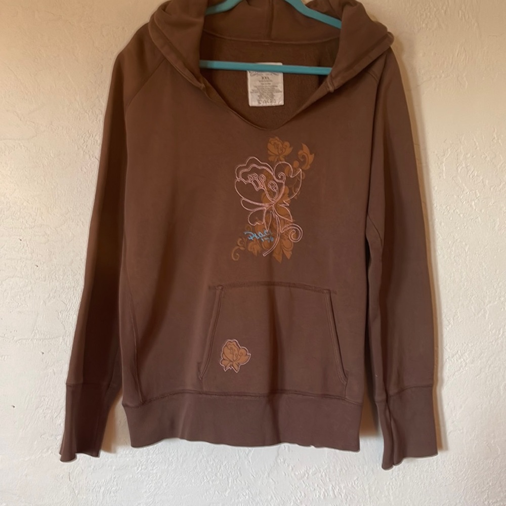 Vintage Maurice’s Peace ‘76 V Neck Hoodie, Size XXL Brown in color